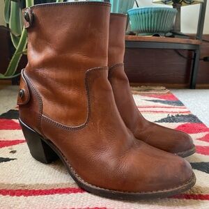 Frye Jackie Heeled Ankle Boot 7 1/2